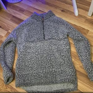 Time and true Sherpa quarter zip